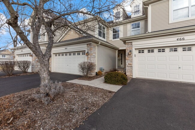 464 Vaughn Cir in Aurora, IL - Building Photo - Building Photo