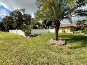 17452 Cox Ave in Port Charlotte, FL - Building Photo - Building Photo
