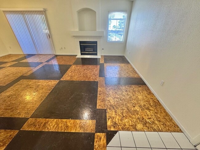5415 W Harmon Ave in Las Vegas, NV - Building Photo - Building Photo