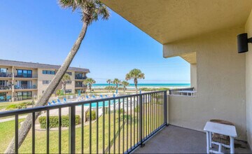 2100 Ocean Shore Blvd in Ormond Beach, FL - Building Photo - Building Photo