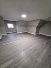 627 E 2nd Ave, Unit 1st floor in Tarentum, PA - Foto de edificio - Building Photo