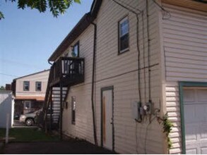 2234 Sunset Blvd in Steubenville, OH - Foto de edificio - Building Photo