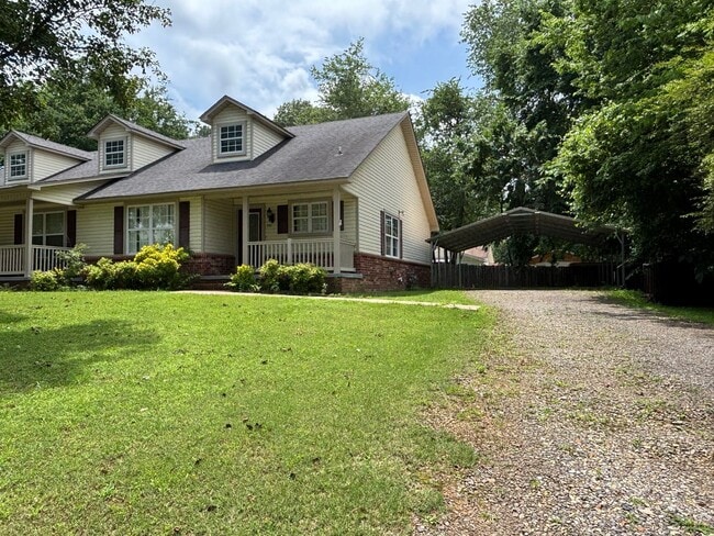 property at 510 Shadow Dr