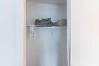 1500 Rue Berri, Unit SI ID1261772P in Montréal, QC - Building Photo - Building Photo