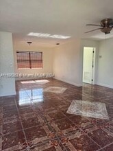 2796 NW 88th St in Miami, FL - Building Photo - Building Photo