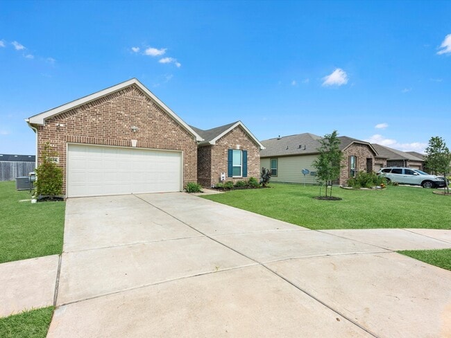 1006 Camellia Hls Ln in La Marque, TX - Building Photo - Building Photo