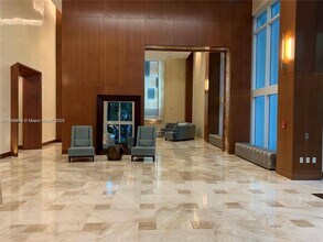 31 SE 5th St, Unit 1510 in Miami, FL - Building Photo - Building Photo