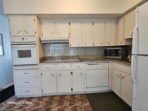 2380 World Pkwy Blvd in Clearwater, FL - Building Photo - Building Photo