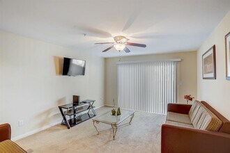 8415 Hearth Dr in Houston, TX - Building Photo - Building Photo