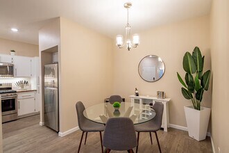 251 S Green Valley Pky, Unit 2721 in Henderson, NV - Building Photo - Building Photo