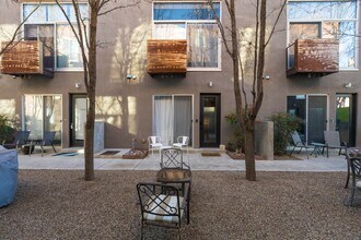 877 Silver Ave SW in Albuquerque, NM - Building Photo - Building Photo