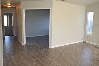 593 Oakborough Ave in Roseville, CA - Building Photo - Building Photo