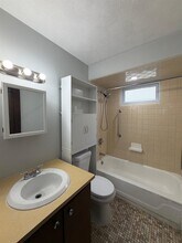 31 Illinois Ave in Somerville, MA - Foto de edificio - Building Photo