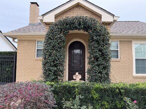 8234 Bonner Dr in Houston, TX - Building Photo - Building Photo