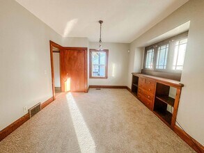 4044 Asbury Dr in Toledo, OH - Building Photo - Building Photo