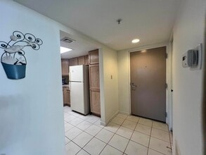 4310 Dolphin Ave, Unit 4310 in Northfield, NJ - Building Photo - Building Photo