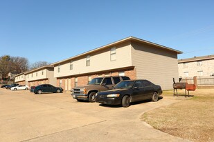 5732 Camp Robinson Rd Apartamentos