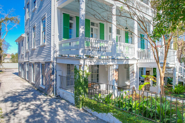 60 Cannon St in Charleston, SC - Foto de edificio - Building Photo