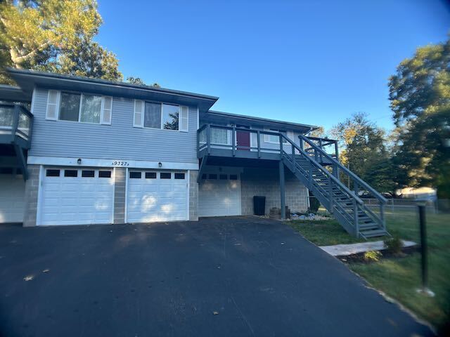 9327 N Cross St in Peoria, IL - Building Photo