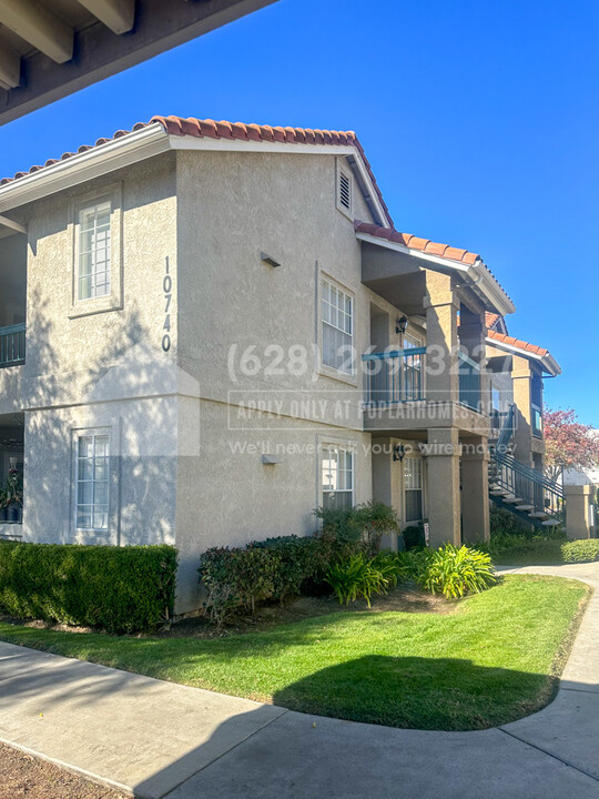 10740 Aderman Ave in San Diego, CA - Building Photo