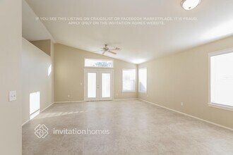 10502 W Windsor Blvd in Glendale, AZ - Foto de edificio - Building Photo