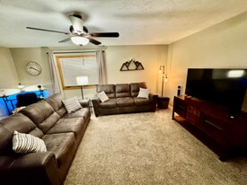 1117 Twentieth Ave in Fairbanks, AK - Building Photo