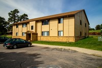 South Saint Verain Apartments in Estes Park, CO - Building Photo - Building Photo