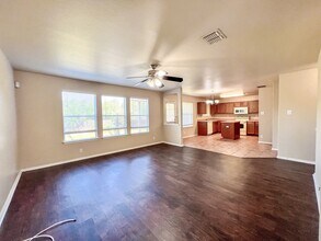 218 Val Verde Dr in New Braunfels, TX - Building Photo - Building Photo