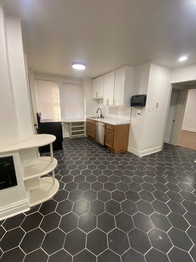 4746 S Grand Blvd in St. Louis, MO - Building Photo - Building Photo