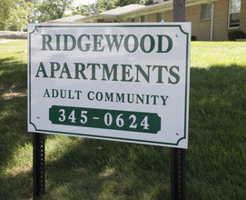 Ridgewood Apartments in Kalamazoo, MI - Building Photo - Building Photo