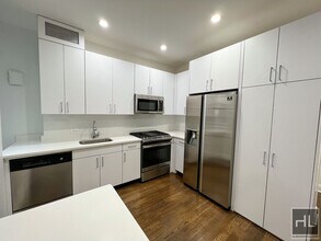 WEST 58 STREET in New York, NY - Building Photo - Building Photo
