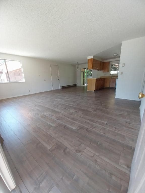 410 NE Candy Ln in Grants Pass, OR - Building Photo - Building Photo