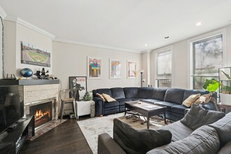 1302 N Cleveland Ave in Chicago, IL - Building Photo - Building Photo