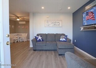 113 Lincoln Ave in Seaside Heights, NJ - Building Photo - Building Photo