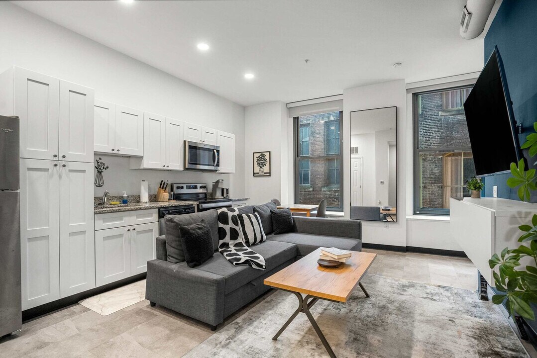 209 9th St in Pittsburgh, PA - Building Photo