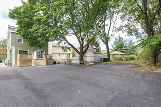 217 Arlington St in Medford, MA - Foto de edificio - Building Photo