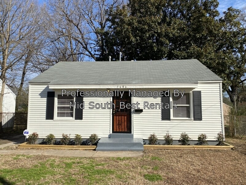 3686 Vivia Ave in Memphis, TN - Building Photo