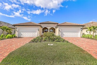 12350 Canal Grande Dr in Ft. Myers, FL - Foto de edificio - Building Photo