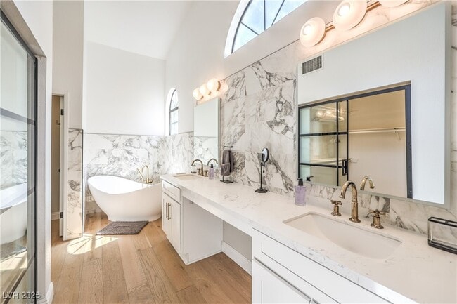 property at 1906 Old Mill Ln