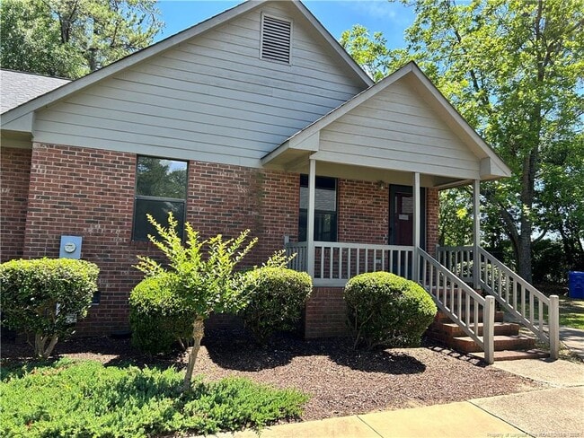 property at 125 Villa Dr