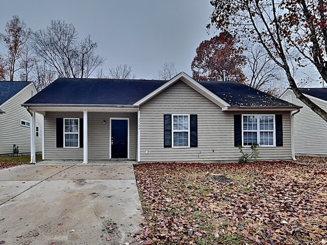 property at 2920 Westwinds Ct