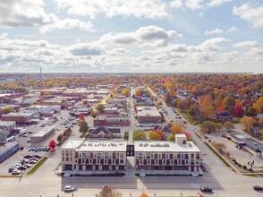 Arabella: 200 W 1st St - Cedar Falls in Cedar Falls, IA - Building Photo - Building Photo