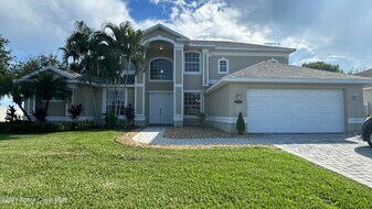 1471 Tamango Dr in West Melbourne, FL - Building Photo