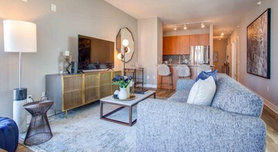 447 N State St in Chicago, IL - Foto de edificio - Building Photo