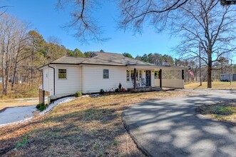 5749 NC-127 in Taylorsville, NC - Building Photo - Building Photo