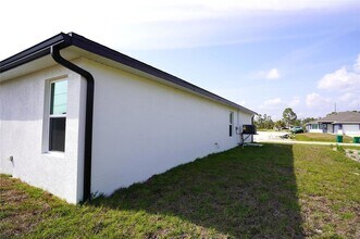 11319 Poplin Ave in Englewood, FL - Foto de edificio - Building Photo