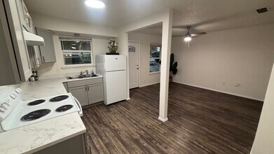 863 Anahuac Ave, Unit 863 Anahuac Ave in Fort Worth, TX - Foto de edificio - Building Photo