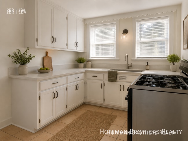1325 E 3rd St, Unit 1325