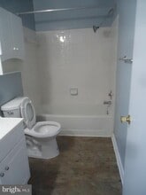 13494 Foxlease Ct in Herndon, VA - Foto de edificio - Building Photo