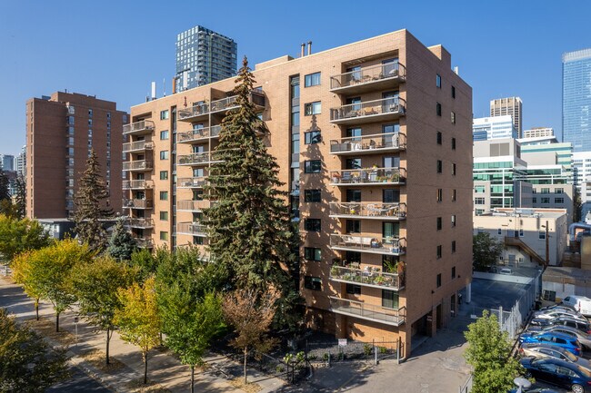 Park Estates in Calgary, AB - Building Photo - Building Photo